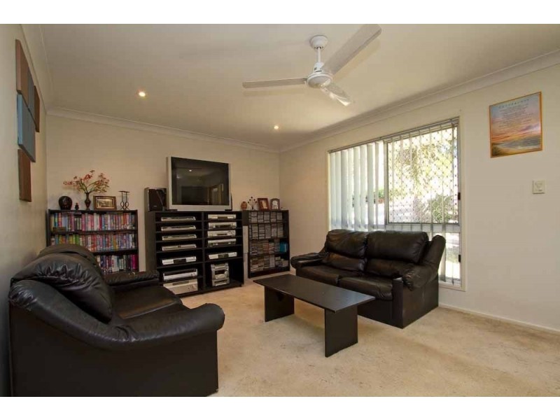 26 Hutcheon Street, Kawana QLD 4701