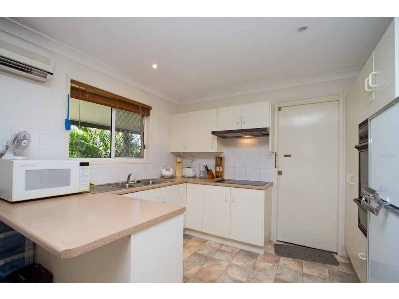 26 Hutcheon Street, Kawana QLD 4701