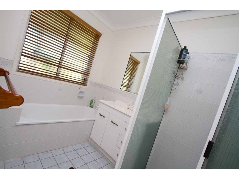 26 Hutcheon Street, Kawana QLD 4701
