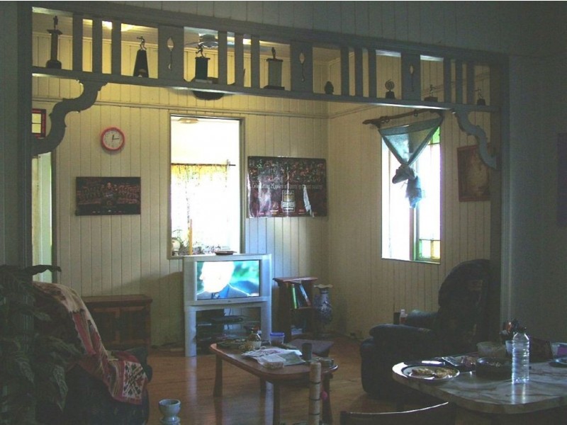 384 East Street, Depot Hill QLD 4700