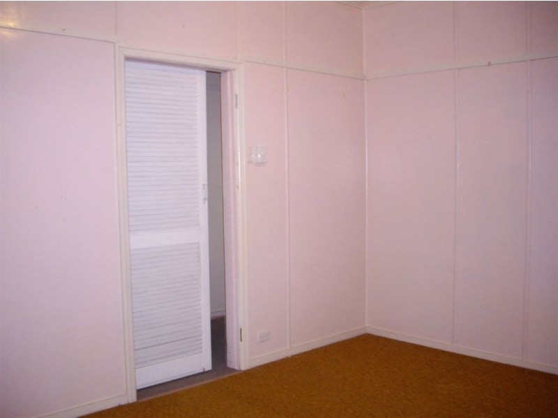 293 Hutton Street, Berserker QLD 4701