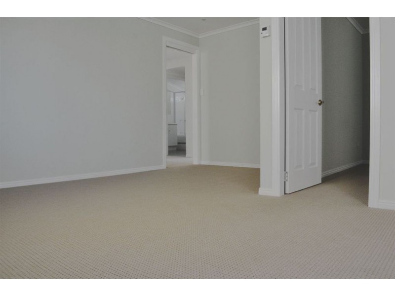 164 Nobbs Street, Berserker QLD 4701