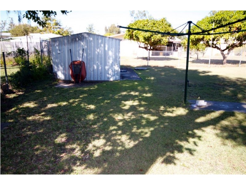 2 Tulloch Street, Middlemount QLD 4746