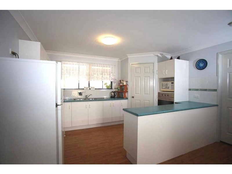 37 Oxley Drive, Glenlee QLD 4711