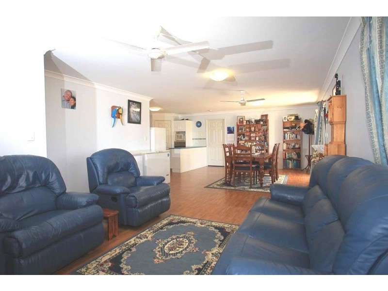 37 Oxley Drive, Glenlee QLD 4711