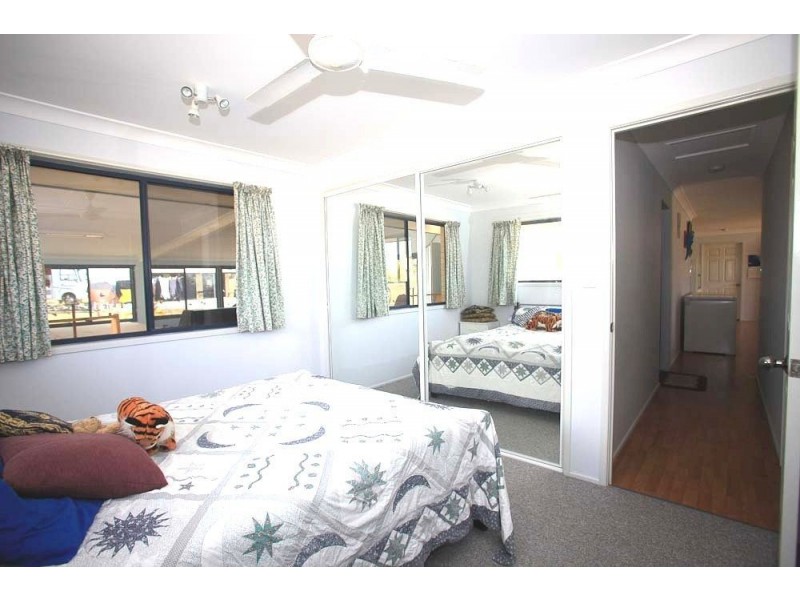 37 Oxley Drive, Glenlee QLD 4711
