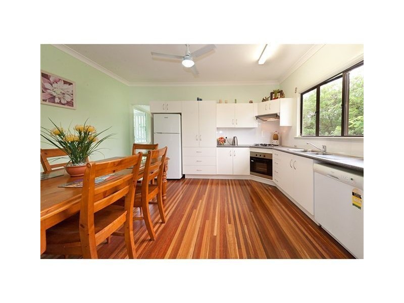 27 Bawden Street, Berserker QLD 4701