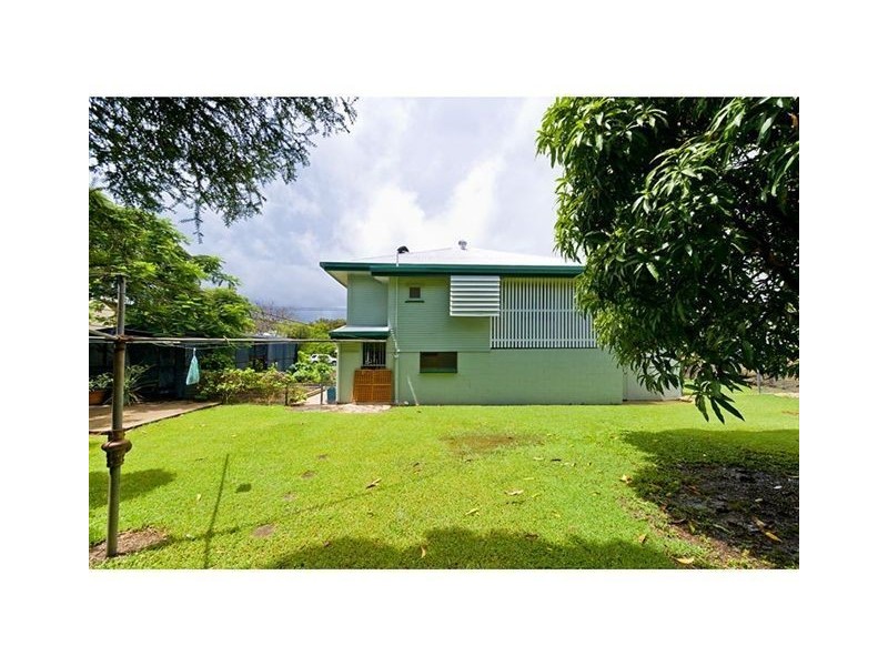 27 Bawden Street, Berserker QLD 4701