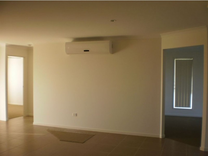 32 Kerrie Meares, Gracemere QLD 4702