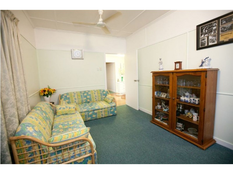 42 Harrow Street, West Rockhampton QLD 4700