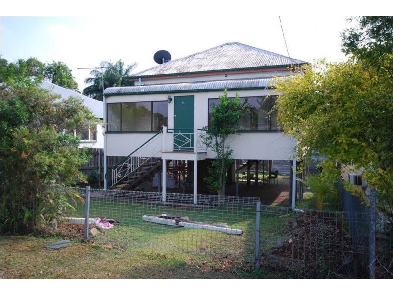 39 West Street, The Range QLD 4700
