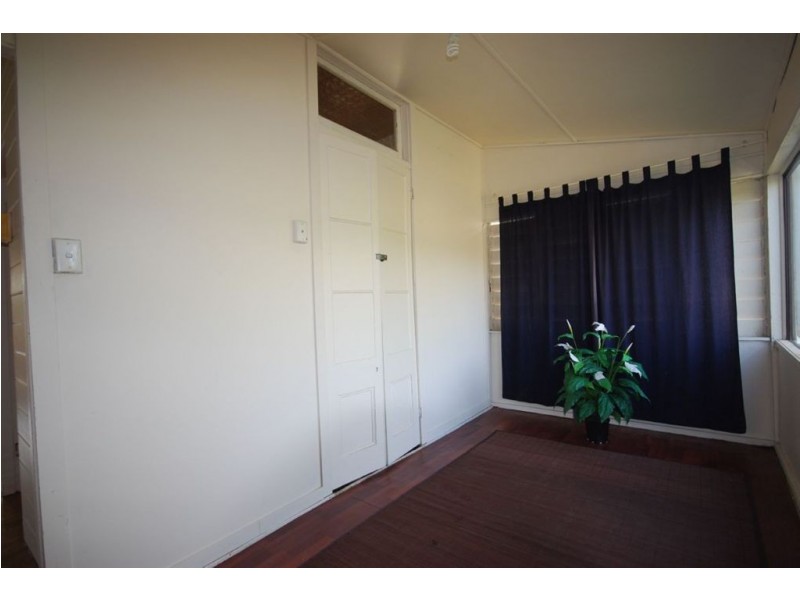 39 West Street, The Range QLD 4700