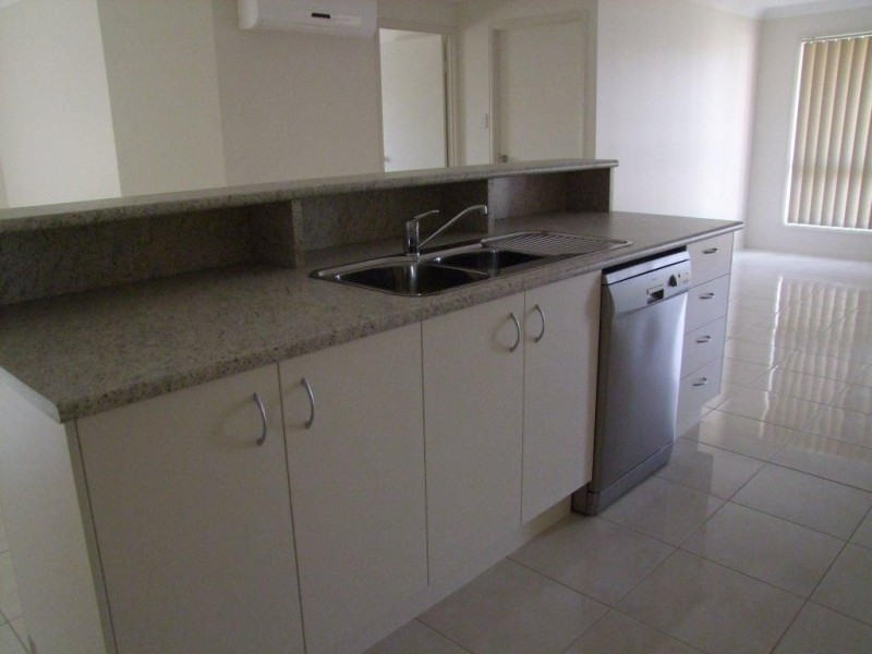 12 Koolamarra Drive, Gracemere QLD 4702