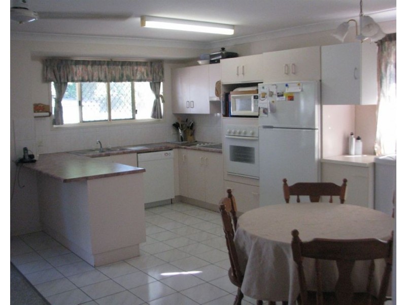 2/30 Carara Drive, Kawana QLD 4701