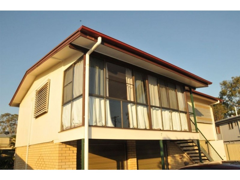 7 Barfoot Street, Kawana QLD 4701