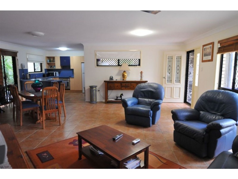 16 Labanka Close, Frenchville QLD 4701