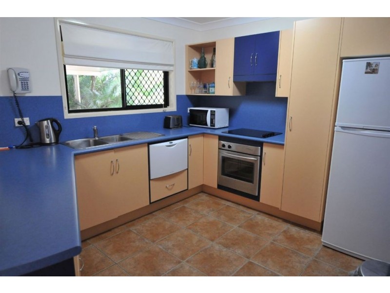 16 Labanka Close, Frenchville QLD 4701