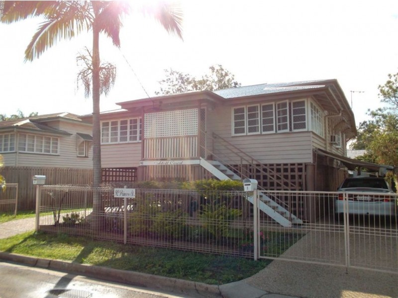 2/92 Princess St, Berserker QLD 4701