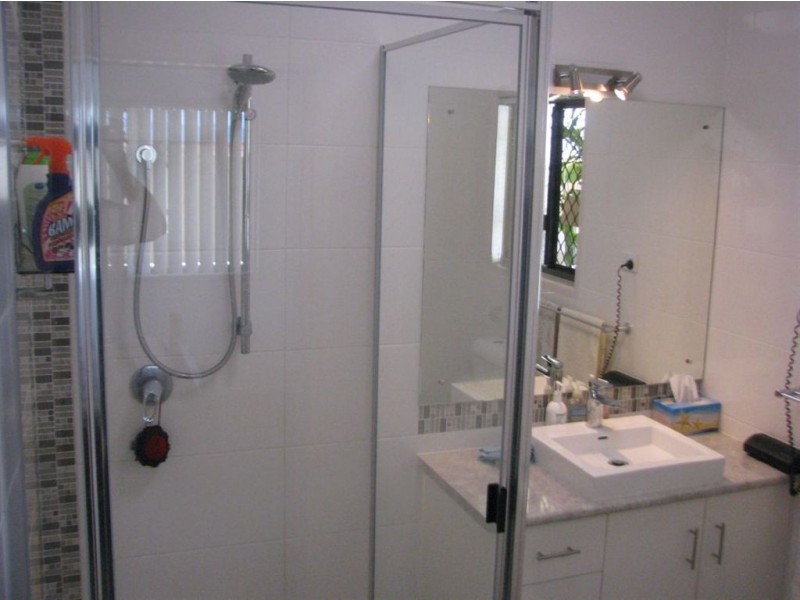 25 Tawarra Crescent, Gracemere QLD 4702