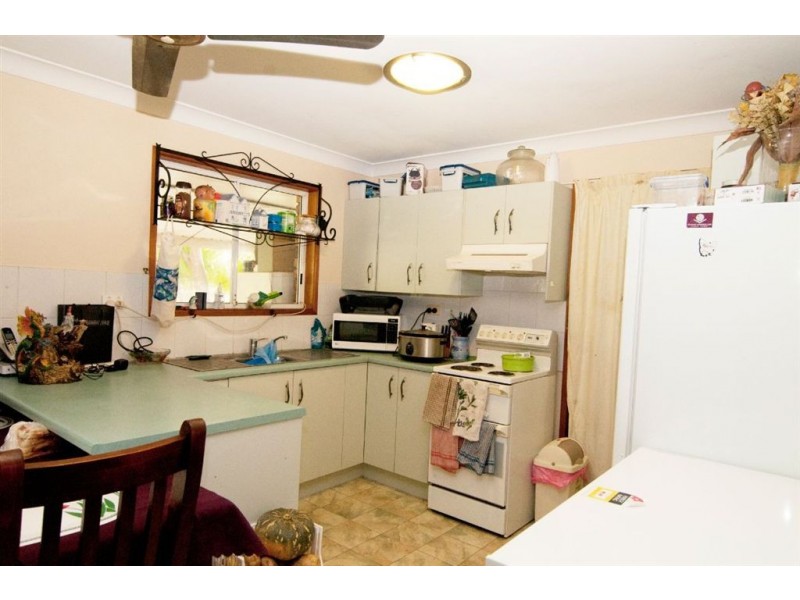 16 Brosnan Crescent, Parkhurst QLD 4702