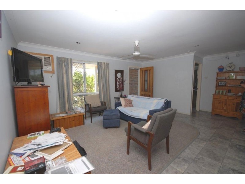 4 Casuarina Court, Kawana QLD 4701
