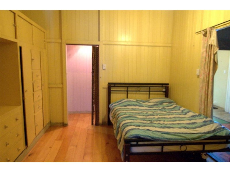 72 Armstrong Street, Berserker QLD 4701