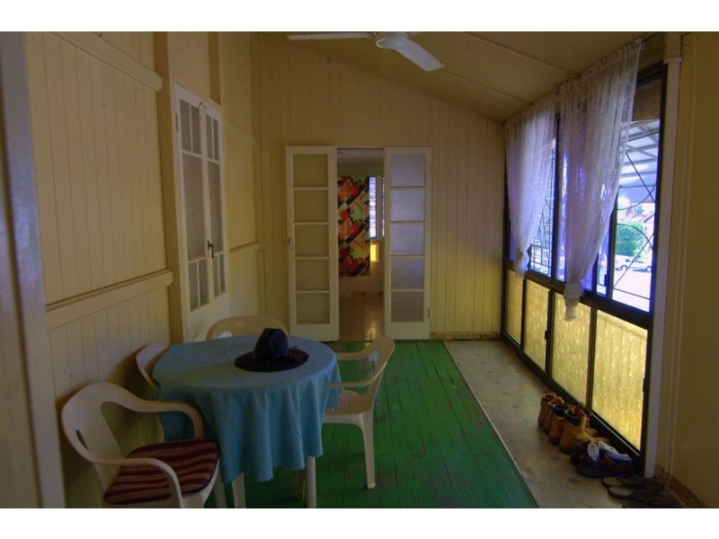 72 Armstrong Street, Berserker QLD 4701