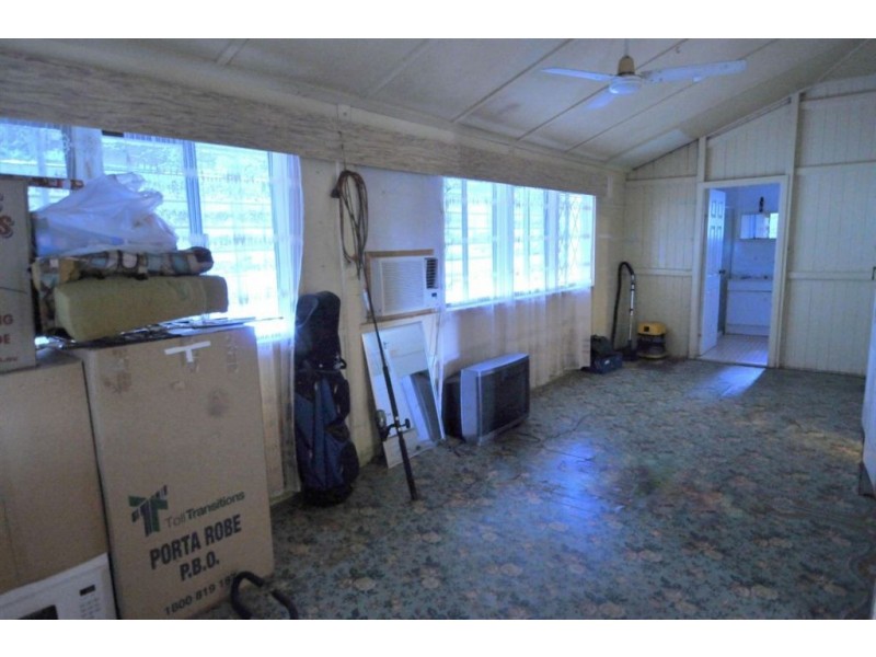 72 Armstrong Street, Berserker QLD 4701