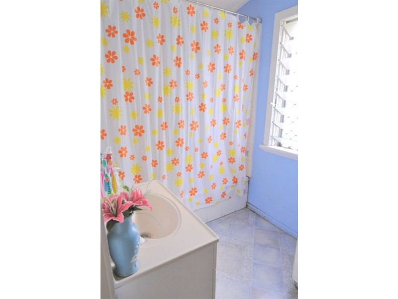 229 Kent Street, Depot Hill QLD 4700