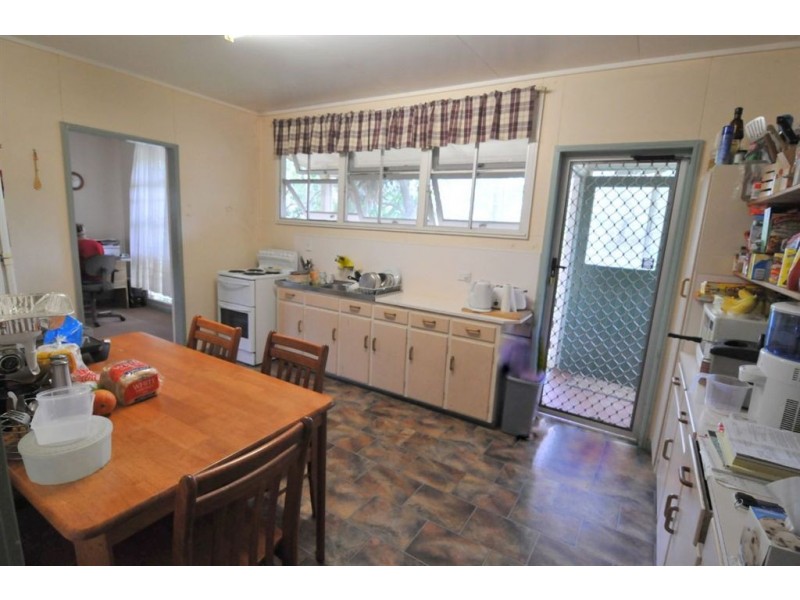 256 Archer Street, The Range QLD 4700