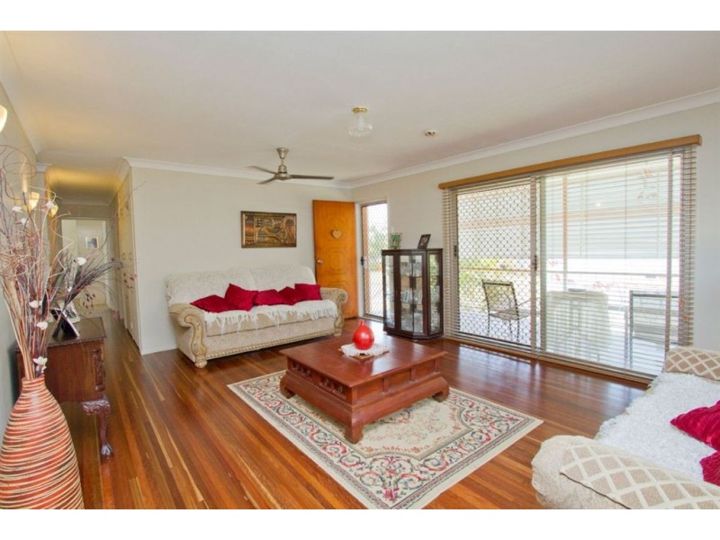 58 Gray Street, Park Avenue QLD 4701