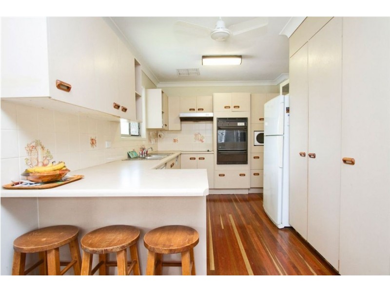 58 Gray Street, Park Avenue QLD 4701