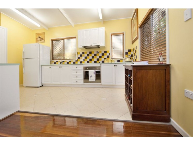 325 Duthie Avenue, Frenchville QLD 4701