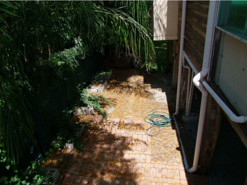 2 Rundle Street, Rockhampton City QLD 4700