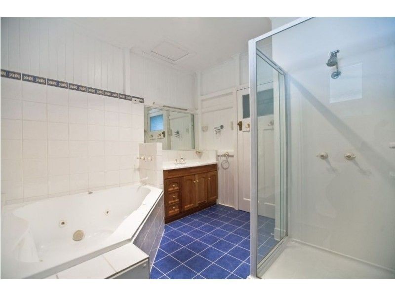 27 Eton Street, West Rockhampton QLD 4700