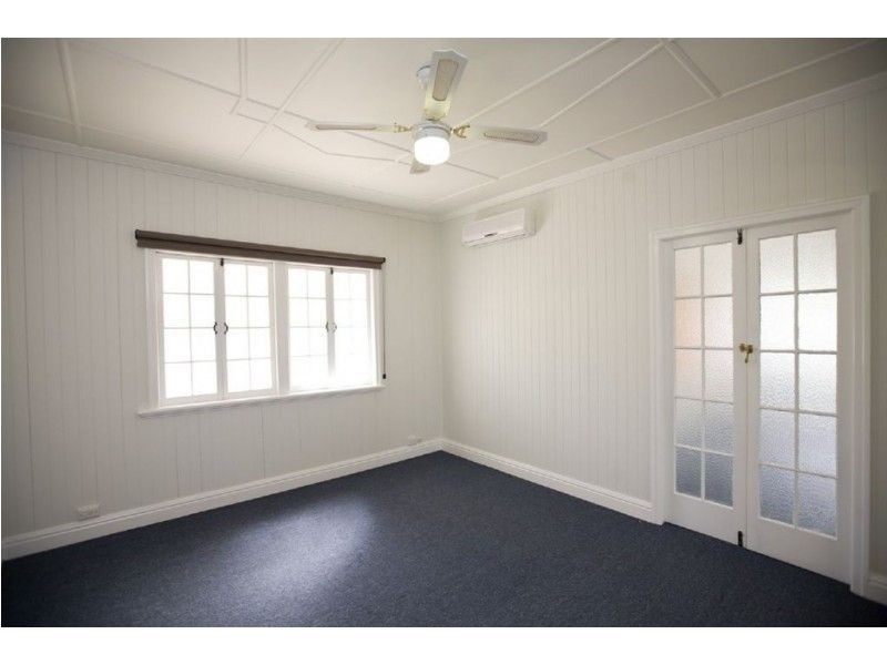 27 Eton Street, West Rockhampton QLD 4700