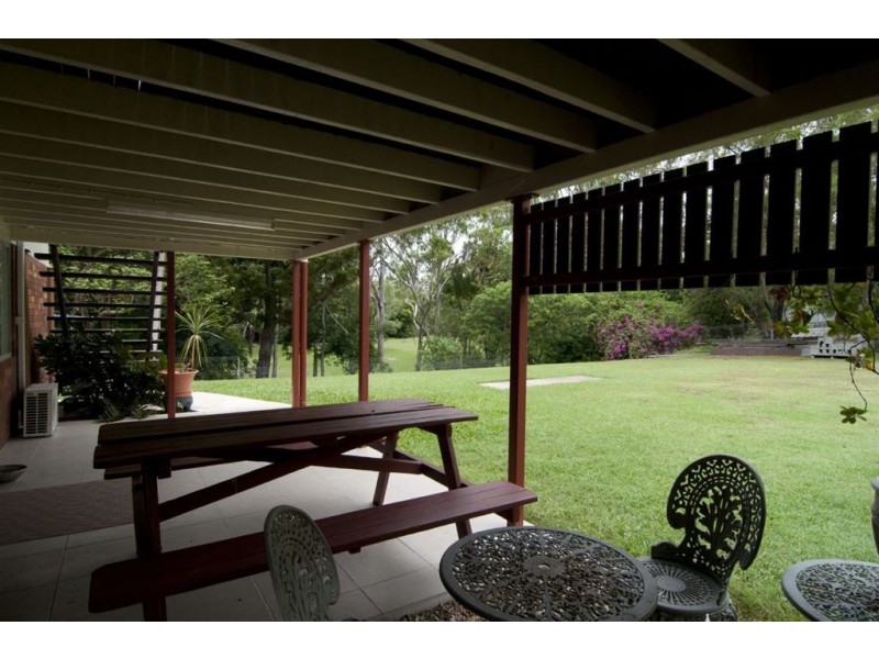 321 Warnock Street, Koongal QLD 4701