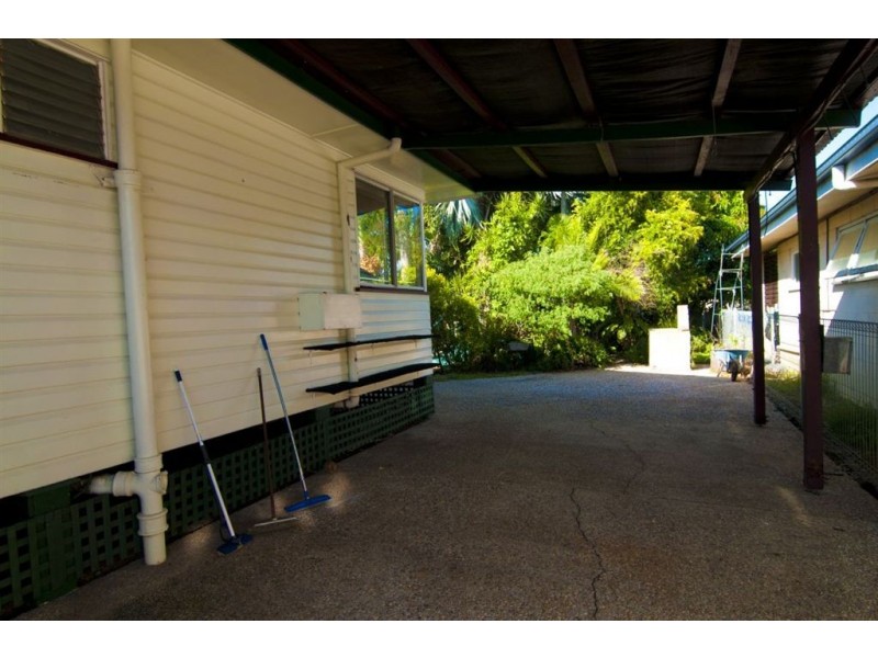 54 Alexandra Street, Park Avenue QLD 4701