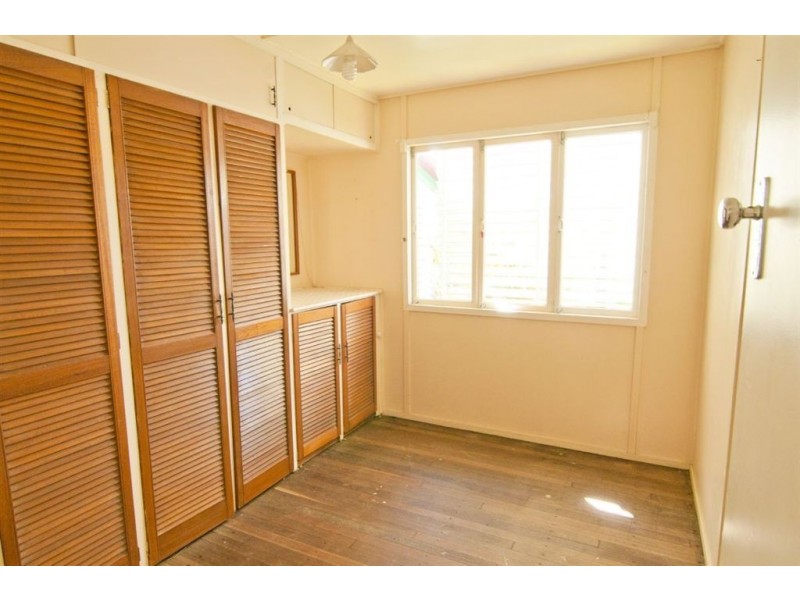 54 Alexandra Street, Park Avenue QLD 4701