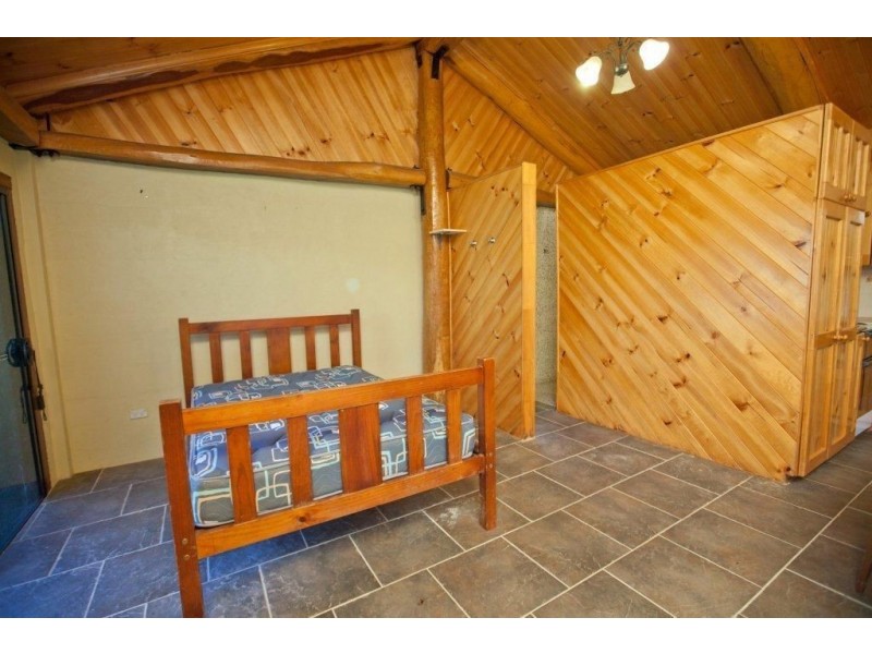 23 Meura Road, Gracemere QLD 4702