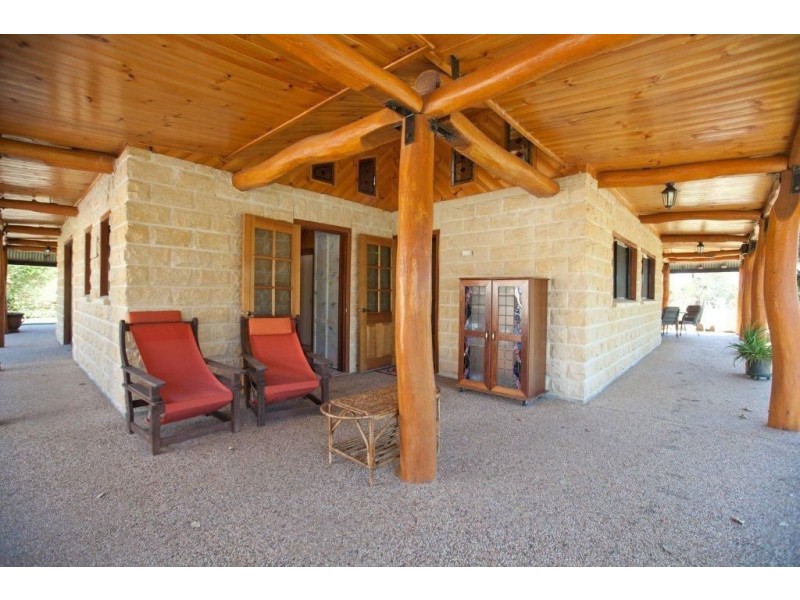 23 Meura Road, Gracemere QLD 4702