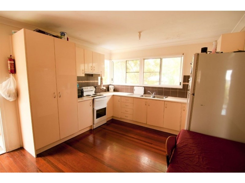 80 Alexandra Street, Park Avenue QLD 4701