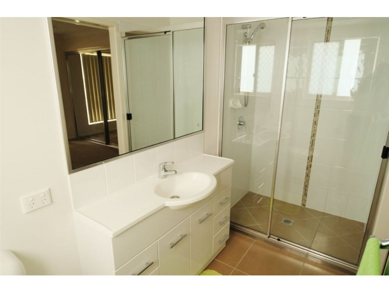 17 Doongarra Crescent, Gracemere QLD 4702