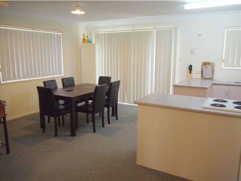 12/93 Pennycuick Street, West Rockhampton QLD 4700