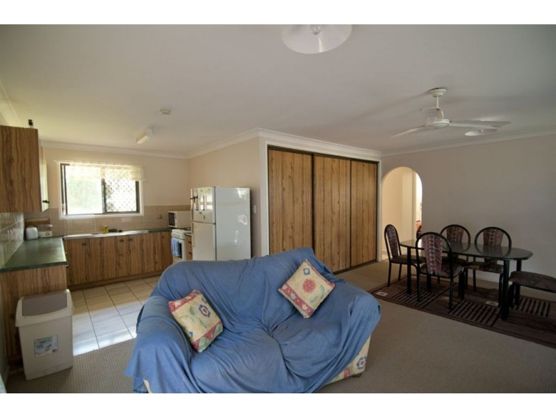 112 Rustic Street, Koongal QLD 4701