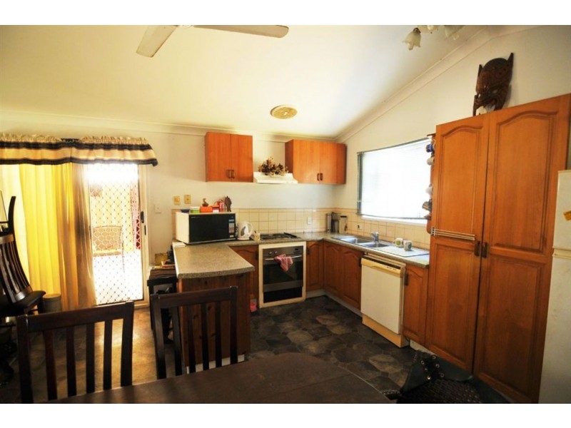 4a Mackay Street, Lakes Creek QLD 4701