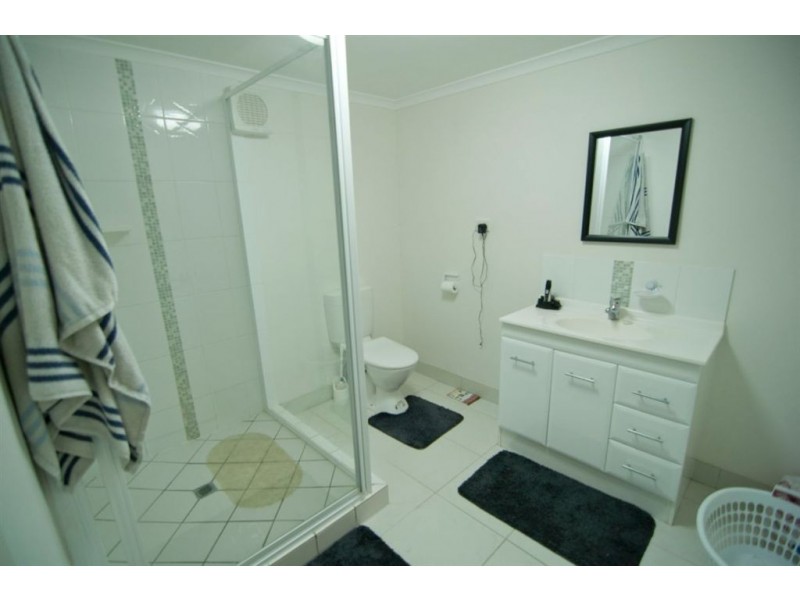 82 Simpson Street, Berserker QLD 4701