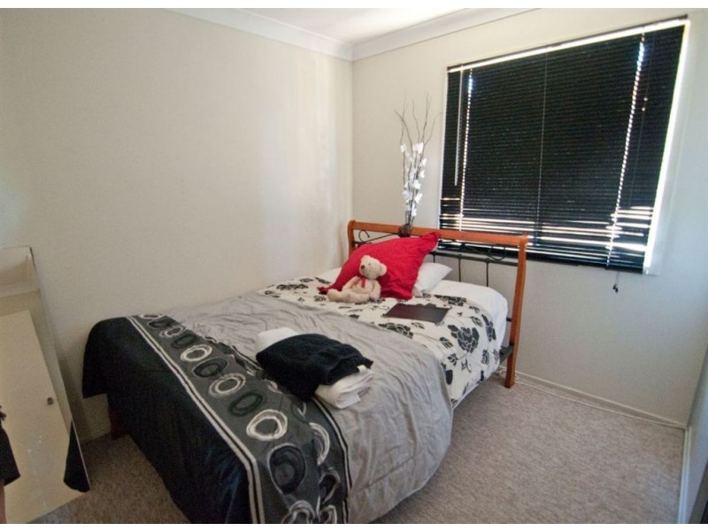 82 Simpson Street, Berserker QLD 4701