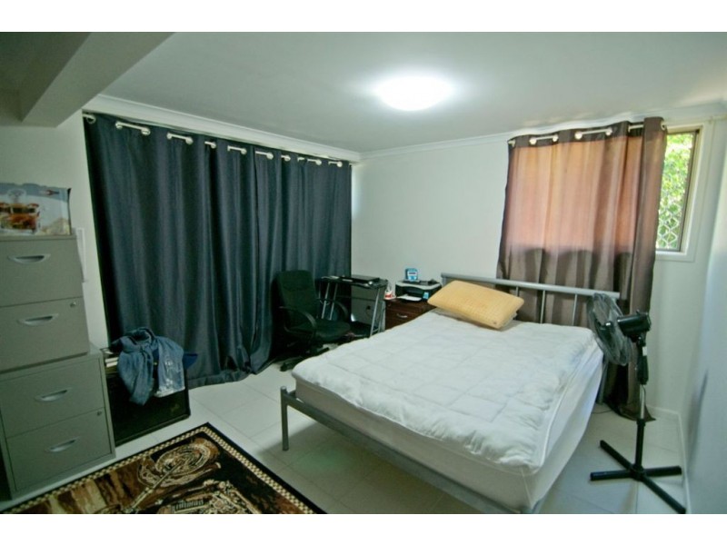 82 Simpson Street, Berserker QLD 4701