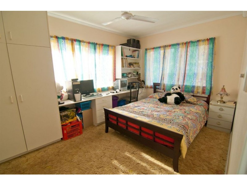 7 Macarthur Street, Koongal QLD 4701